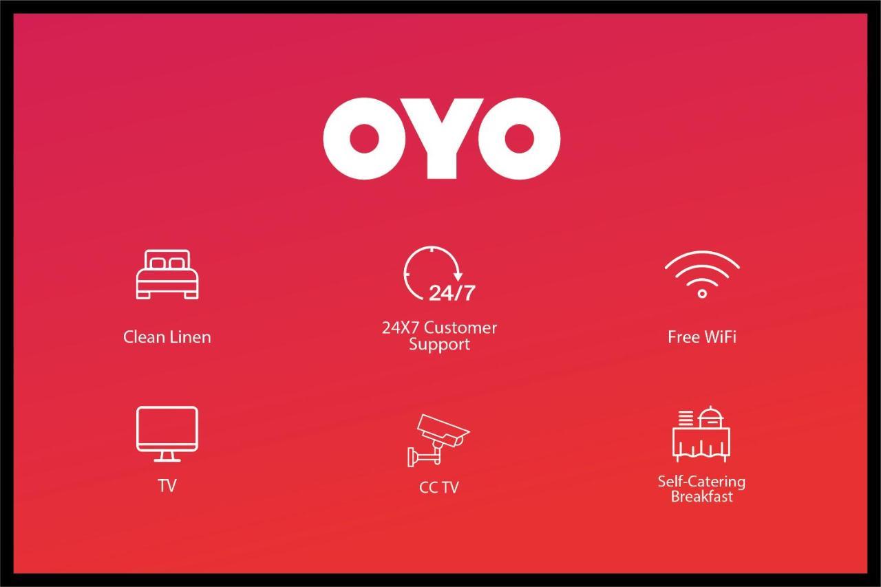 Oyo Flagship 37830 Hotel Aakar International Сатара Екстер'єр фото